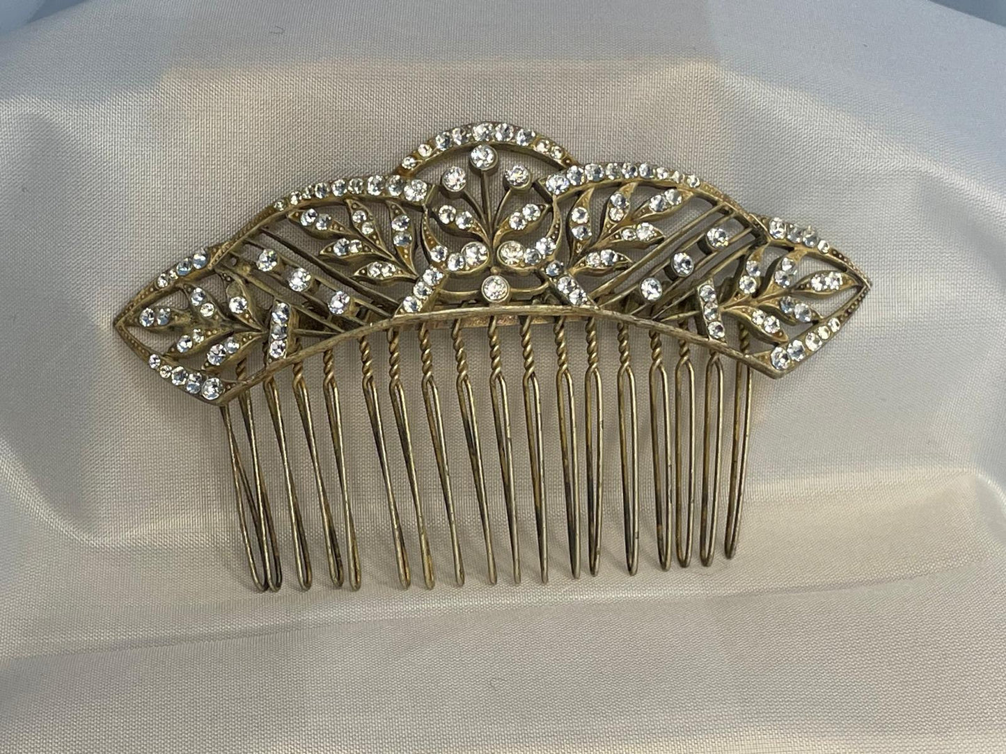 Edwardian style hair comb